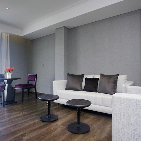 Goodrich Suites, ARTOTEL Portfolio Jakarta Exterior foto