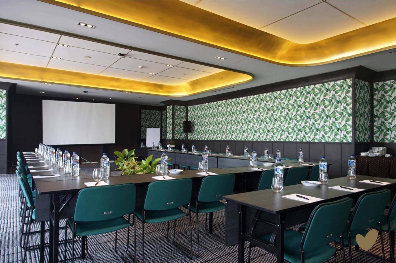 Goodrich Suites, ARTOTEL Portfolio Jakarta Exterior foto