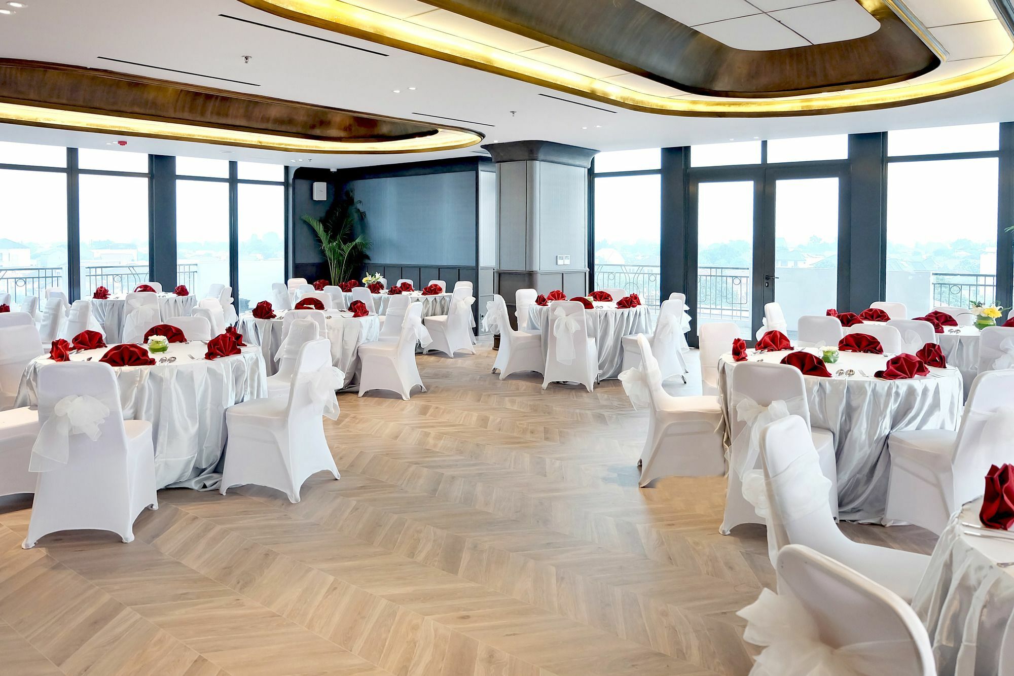Goodrich Suites, ARTOTEL Portfolio Jakarta Exterior foto